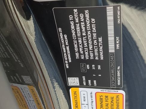 Used 2020 Aston Martin V8 Vantage Coupe image 31