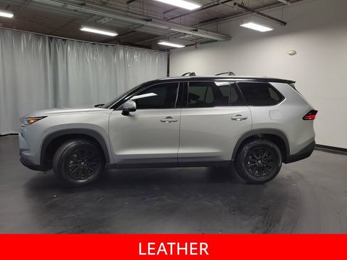 Used 2026 Toyota Grand Highlander XLE image 5