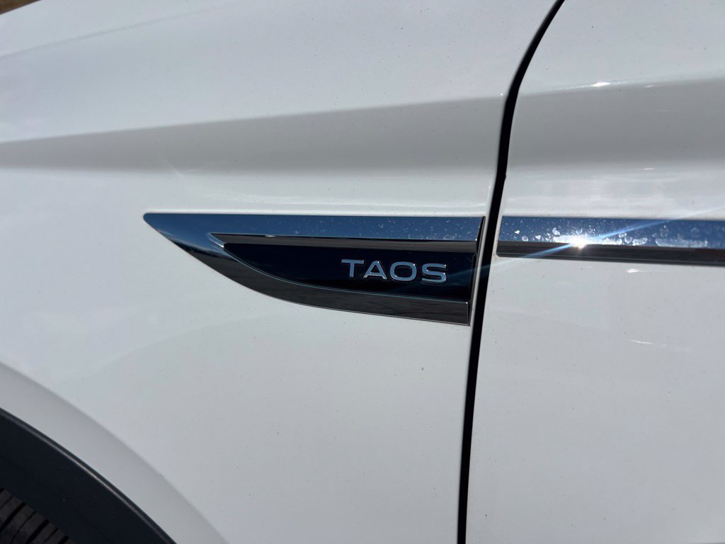 Certified 2023 Volkswagen Taos SE w/ Panoramic Sunroof Package FWD image 13