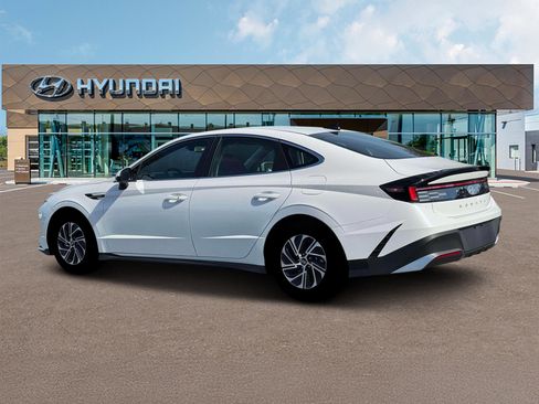 New 2026 Hyundai Sonata Blue FWD image 4