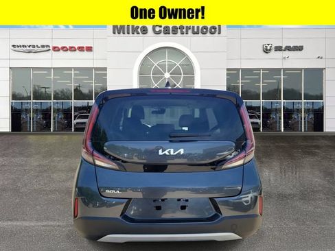 Used 2024 Kia Soul LX w/ Option Group 015 FWD image 5