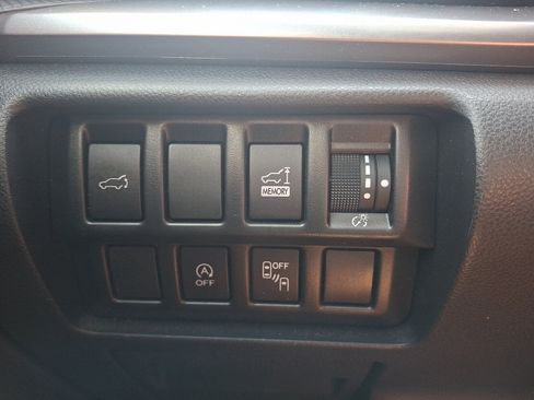 Used 2020 Subaru Forester Premium AWD/4WD image 27