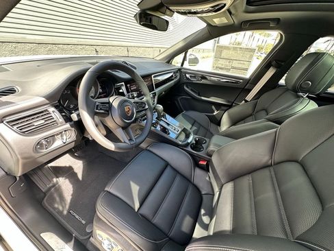 Used 2026 Porsche Macan S AWD/4WD image 4