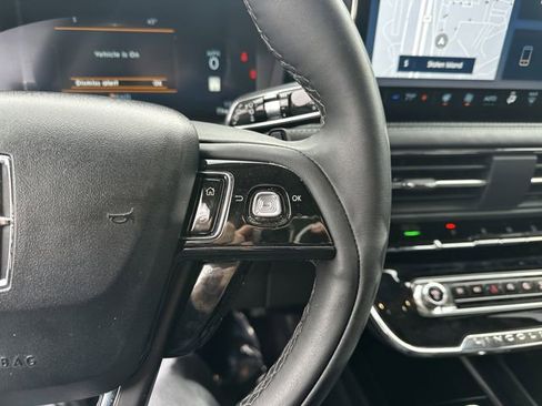 Certified 2024 Lincoln Corsair AWD w/ Equipment Group 101A image 29