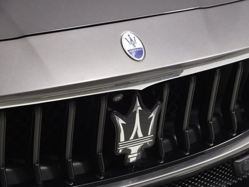 Used 2022 Maserati Ghibli Modena image 17