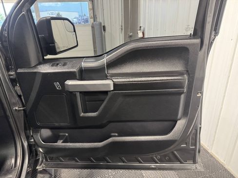 Used 2018 Ford F150 XLT w/ Equipment Group 302A Luxury AWD/4WD image 17