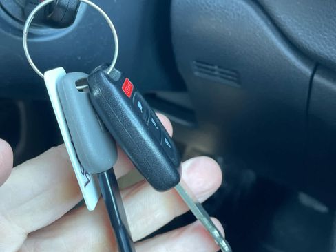 Used 2017 Honda CR-V LX image 16