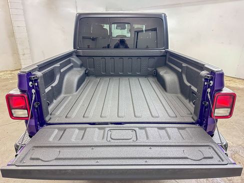 New 2026 Jeep Gladiator Sport image 13