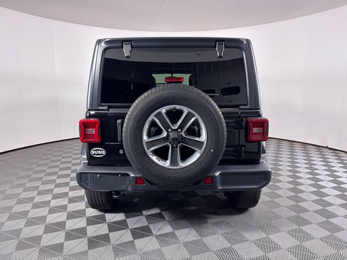 Used 2019 Jeep Wrangler Unlimited Sahara w/ Safety Group image 9