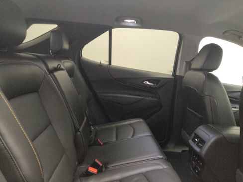 Used 2018 Chevrolet Equinox Premier image 19
