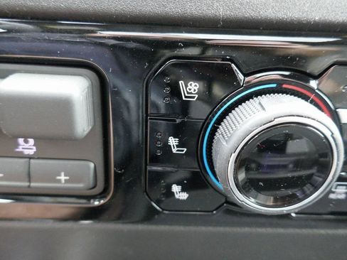 New 2026 Chevrolet Silverado 2500 ZR2 w/ LPO, Dark Essentials Package image 25