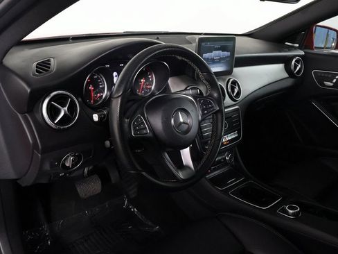 Used 2017 Mercedes-Benz CLA 250 image 7