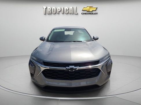 New 2026 Chevrolet Trax LS w/ LS Convenience Package FWD image 8