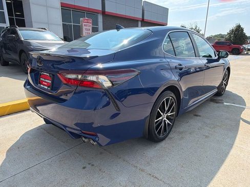 Used 2024 Toyota Camry SE w/ Cold Weather Package FWD image 4