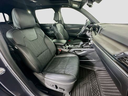 Used 2024 Kia Telluride EX X-Line AWD/4WD image 34