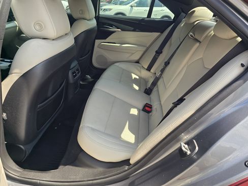 Used 2021 Cadillac CT4 Premium Luxury RWD image 11