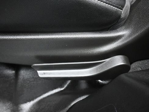 Used 2020 Chevrolet Tahoe LT image 34