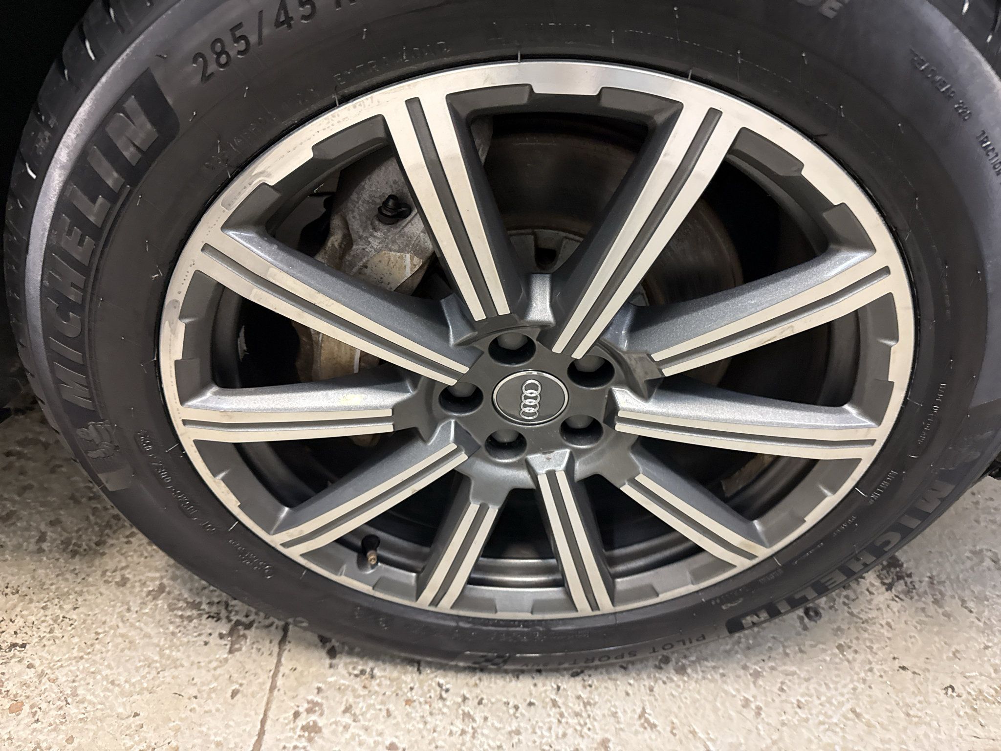 Used 2017 Audi Q7 3.0T Prestige w/ Prestige Package AWD/4WD image 33