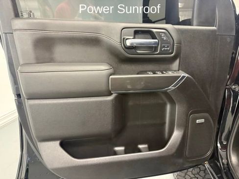 Used 2022 GMC Sierra 2500 AT4 w/ AT4 Premium Plus Package AWD/4WD image 12