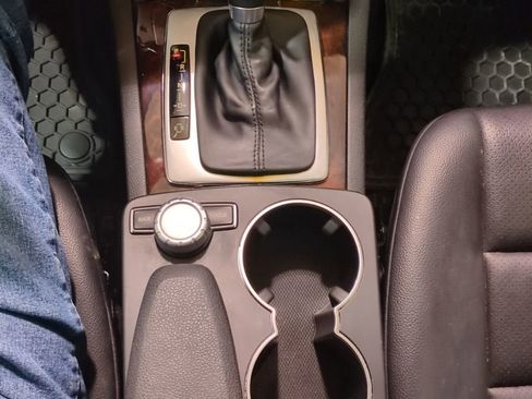 Used 2014 Mercedes-Benz C 300 4MATIC Sedan image 18