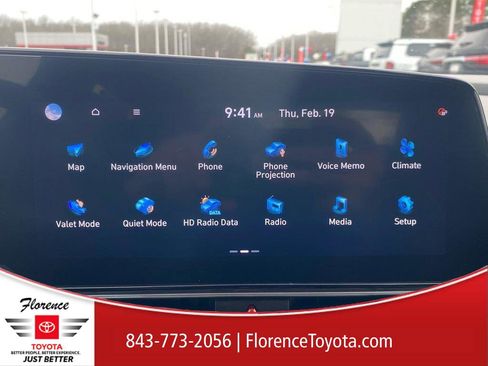 Used 2024 Hyundai Elantra SEL image 21