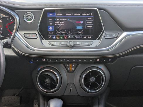 Used 2022 Chevrolet Blazer Premier w/ Enhanced Convenience Package FWD image 19