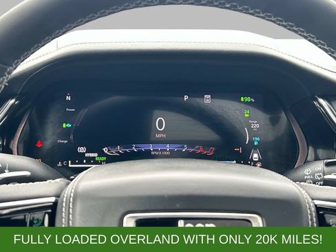 Used 2023 Jeep Grand Cherokee Overland w/ Luxury Tech Group IV AWD/4WD image 29