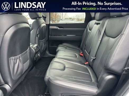 Used 2022 Hyundai Palisade SEL w/ 8P Bench Seat Package FWD image 16