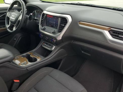 Used 2021 GMC Acadia SLE w/ Driver Convenience Package FWD image 17