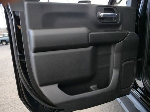 Used 2023 Chevrolet Silverado 2500 Custom w/ Custom Value Package image 24