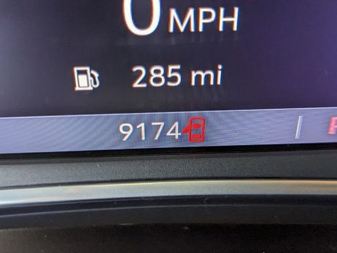 Used 2022 Chevrolet Equinox Premier w/ LPO, Floor Liner Package image 20