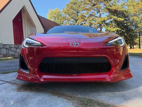 Used 2013 Scion FR-S image 11