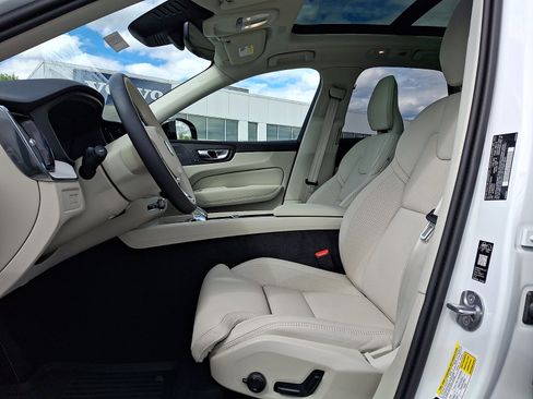 New 2026 Volvo XC60 T8 Ultra w/ Protection Package Premier AWD/4WD image 10