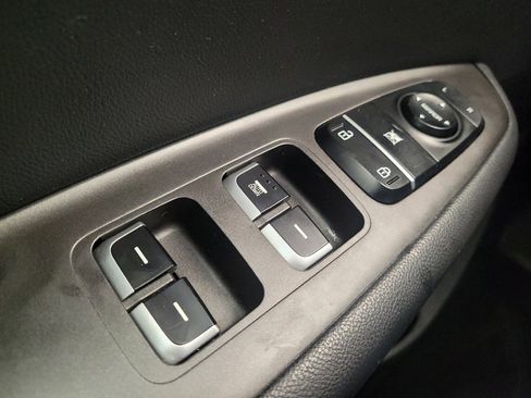 Used 2018 Kia Optima S image 27