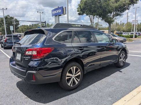 Used 2018 Subaru Outback 3.6R Limited AWD/4WD image 5