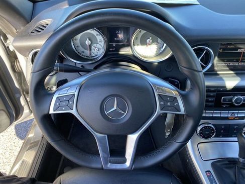 Used 2012 Mercedes-Benz SLK 350 image 25