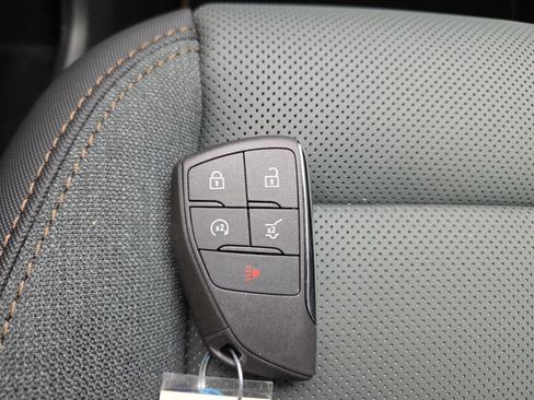New 2026 GMC Terrain AT4 w/ Convenience Package III AWD/4WD image 35