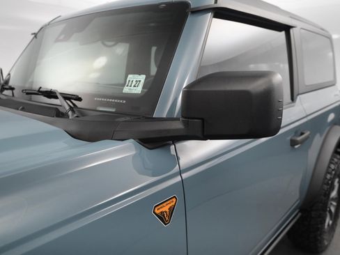 Used 2023 Ford Bronco Badlands image 13