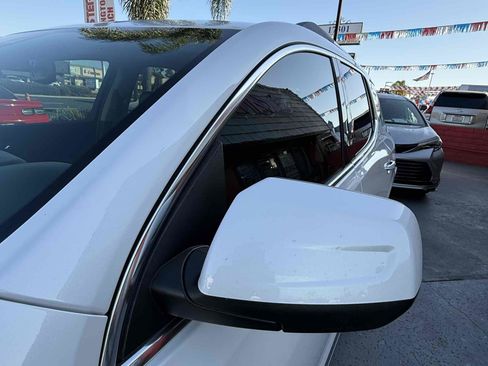 Used 2017 GMC Acadia Denali image 40