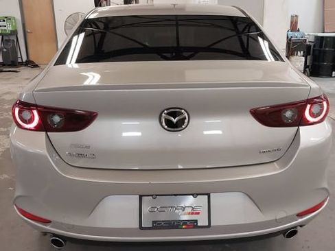 Used 2024 MAZDA MAZDA3 s FWD image 30