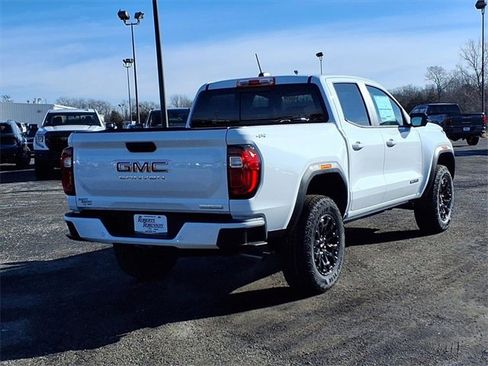 New 2026 GMC Canyon Elevation w/ Convenience Package image 3