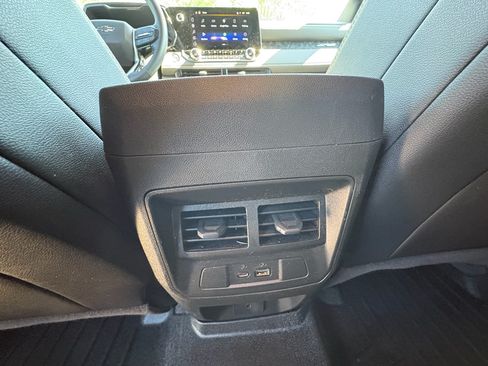 Used 2023 Chevrolet Colorado ZR2 w/ ZR2 Convenience Package III AWD/4WD image 23