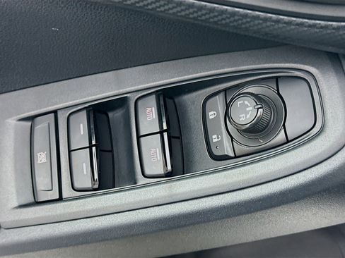 Used 2024 Subaru Crosstrek 2.0i Premium image 15