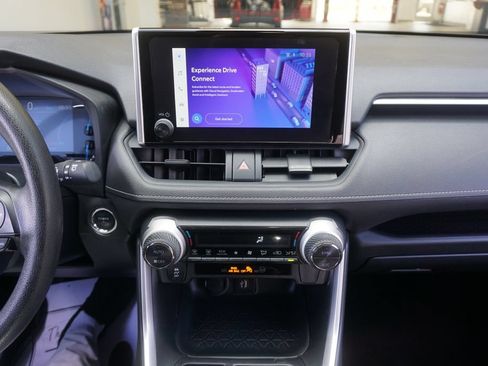 Certified 2025 Toyota RAV4 XLE AWD/4WD image 10