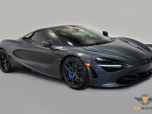 Used 2020 McLaren 720S Spider image 2