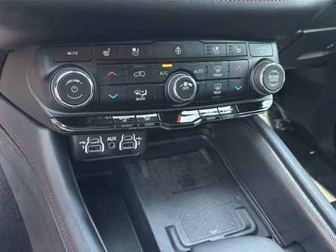 Used 2024 Dodge Durango R/T image 31