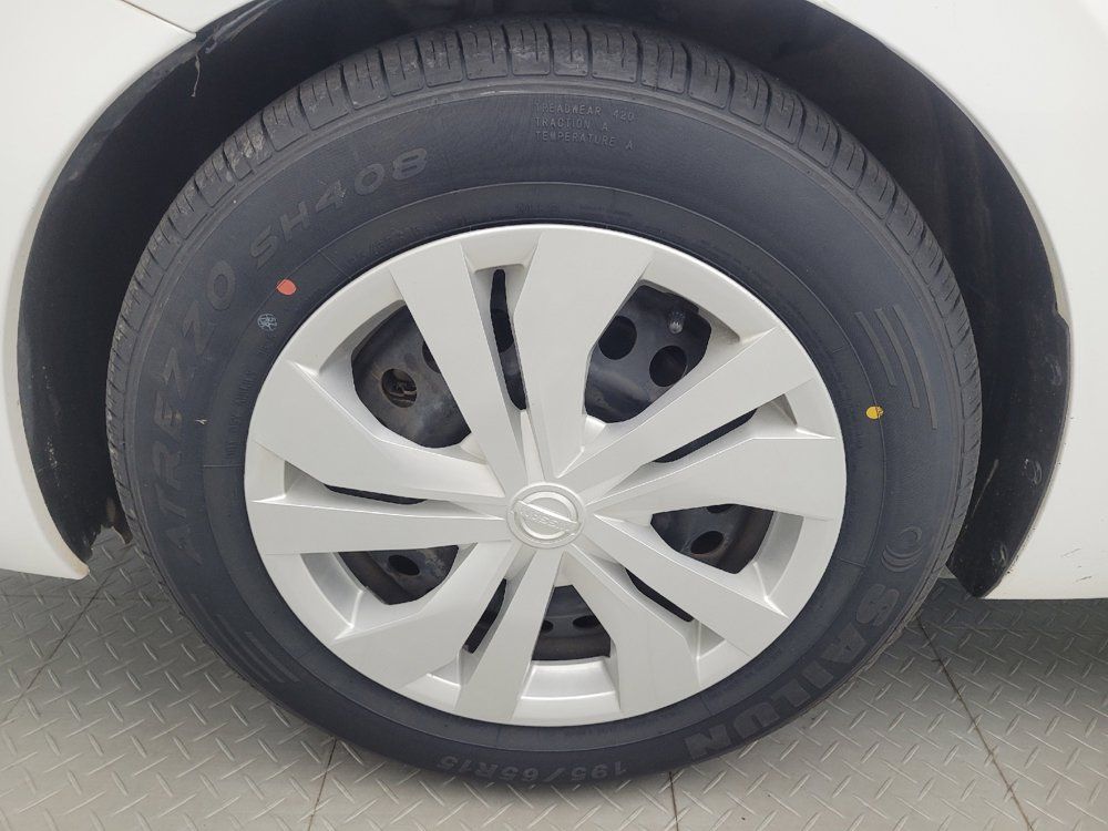 Used 2023 Nissan Versa S FWD image 31