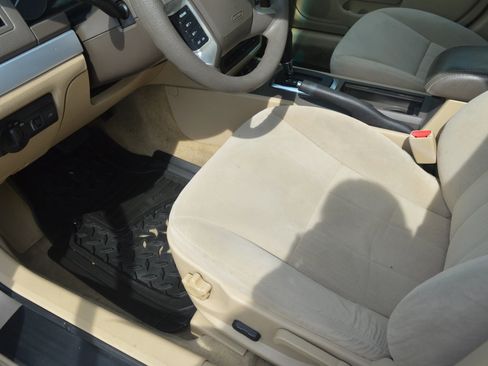 Used 2006 Mercury Milan image 11