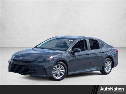 Used 2025 Toyota Camry LE FWD image 1