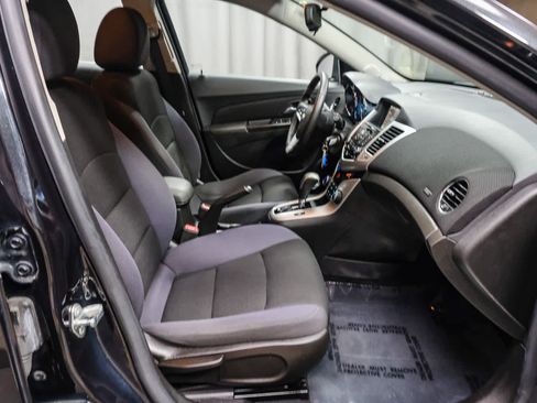 Used 2014 Chevrolet Cruze LT w/ RS Package FWD image 22